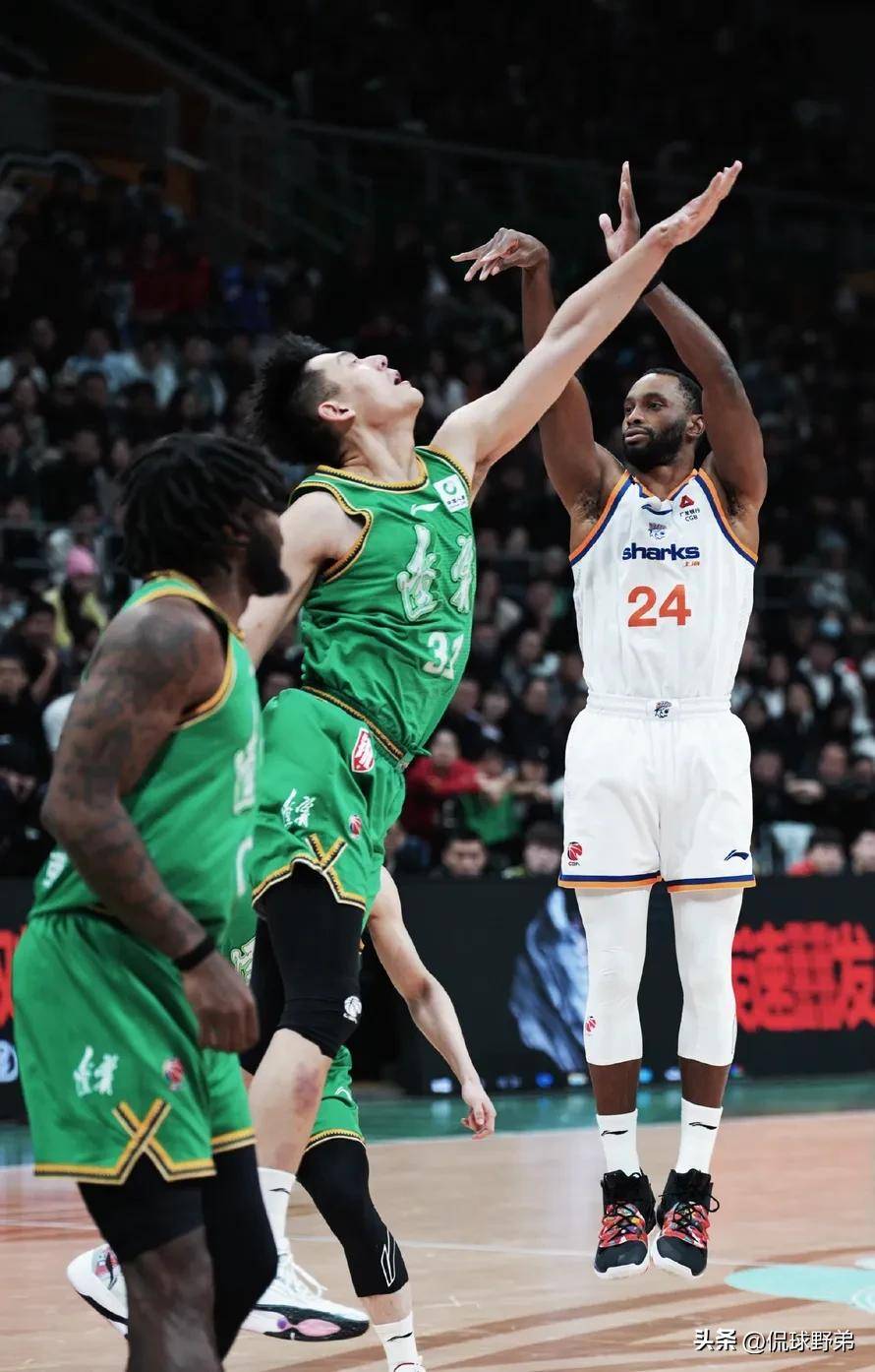 关于关键时刻全明星赛焦点战；北京首钢豪取连胜；引发热议；纪律约束更严格的信息-AYX SPORTS